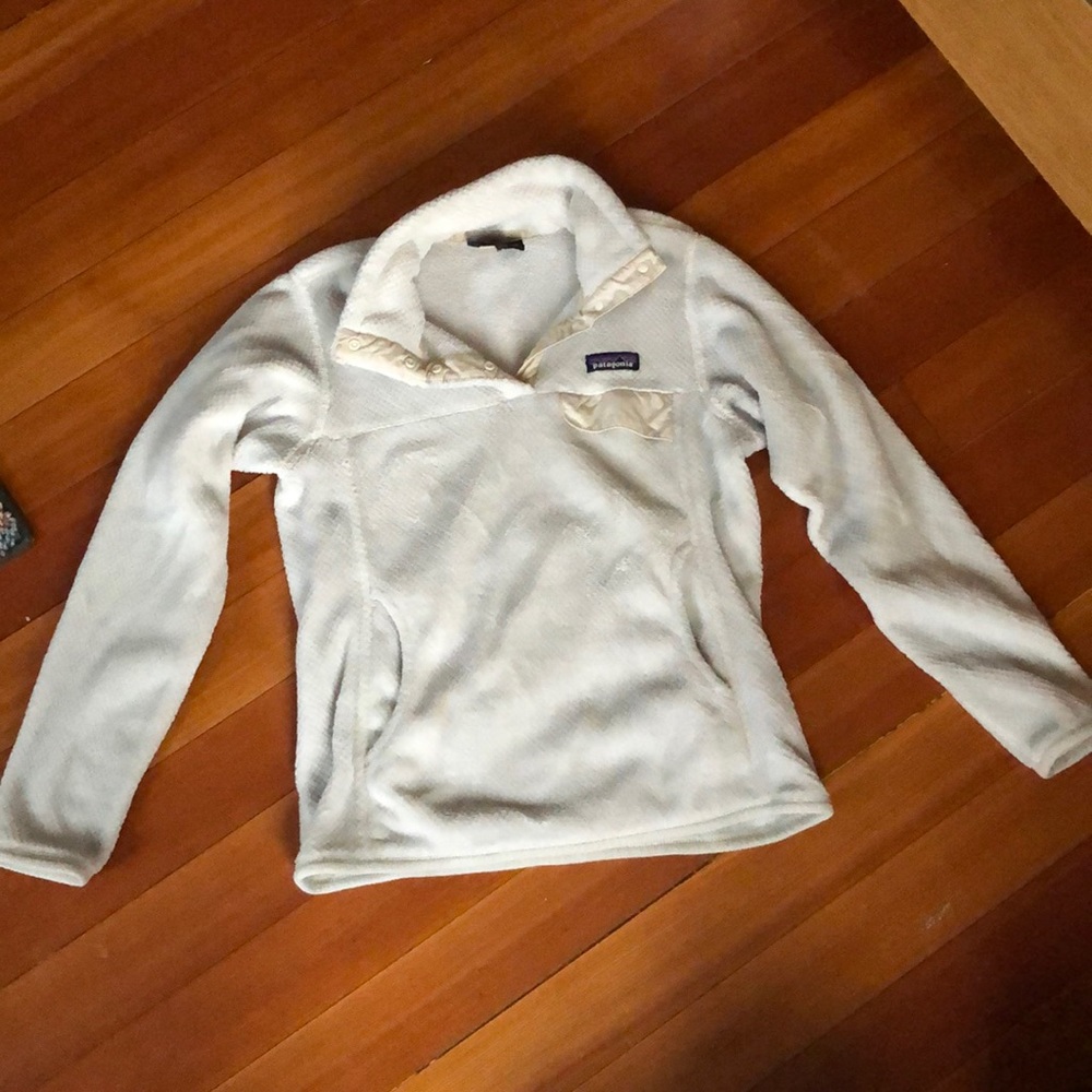 White Patagonia Fleece